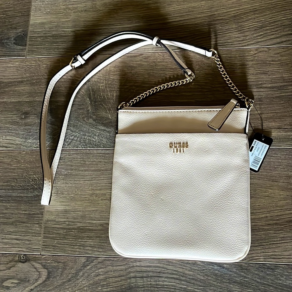 Guess Purse, colour bone